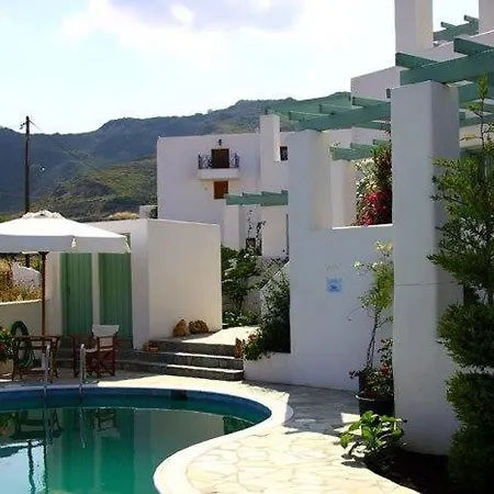 Сasa de vacaciones Skyros Lux Lithari - Poolside Retreat Near The Sea