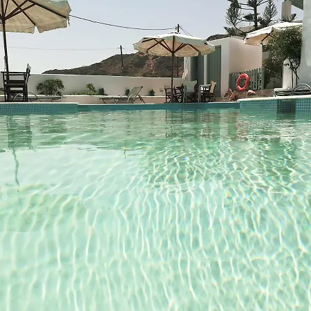 Skyros Lux Lithari - Poolside Retreat Near The Sea